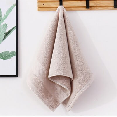 PURE COTTON TOWEL WITH DRAWSTRING POUCH (74x34) - 100g GTTW10-F072 Not In Stock